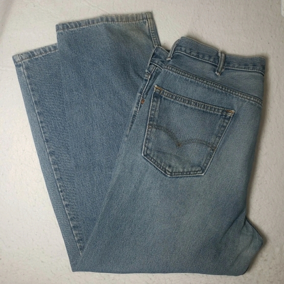 Levi's 550 Relaxed Fit Men's Mid Rise Light Wash  Denim Blue Jean's Size 40x30 - Picture 6 of 12